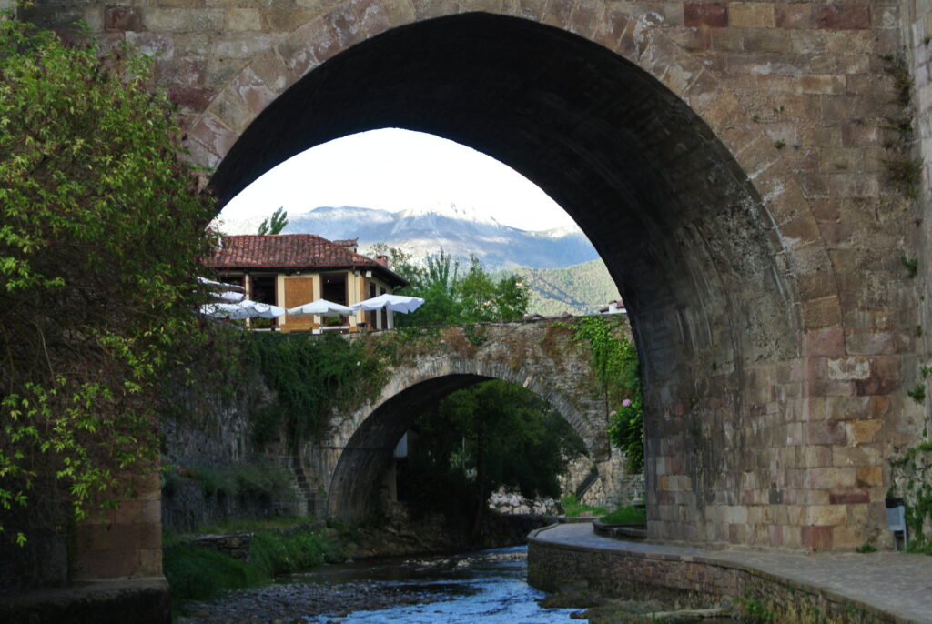 La Villa de Potes. Visítanos y conoce un pedacito de Cantabria!